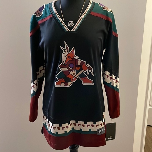 NWT Fanatics NHL Arizona Coyotes Hockey Jersey size - M - Picture 3 of 5